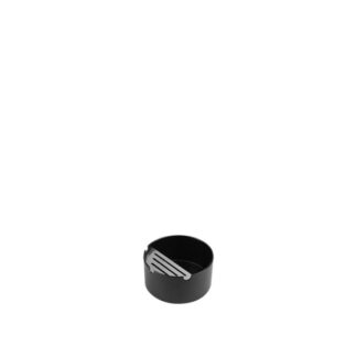 Windproof ashtray in black metal | Neliö-